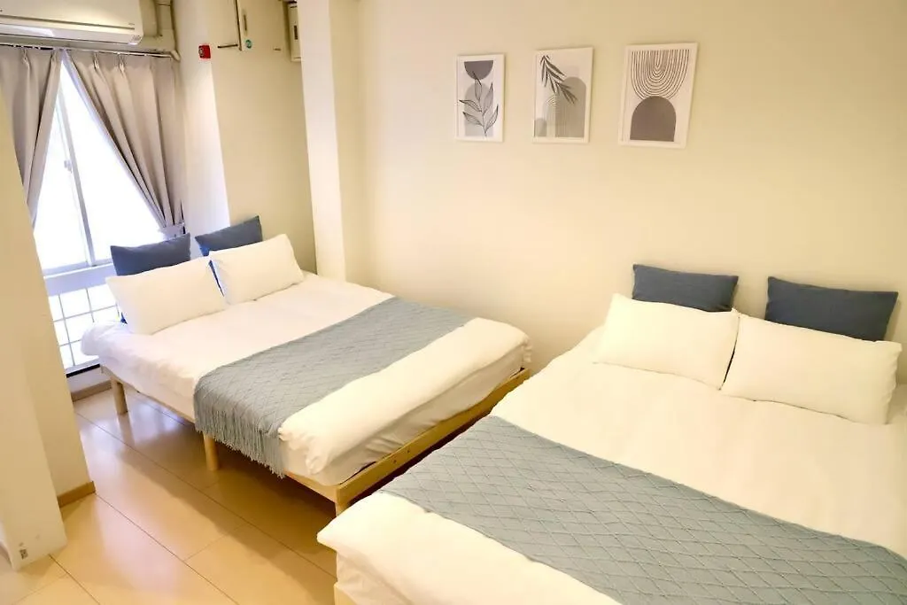 Apartmán 鶴橋駅徒歩4分/道頓堀・なんばへ地下鉄4分/広々スペース3階戸建て貸切 Ósaka