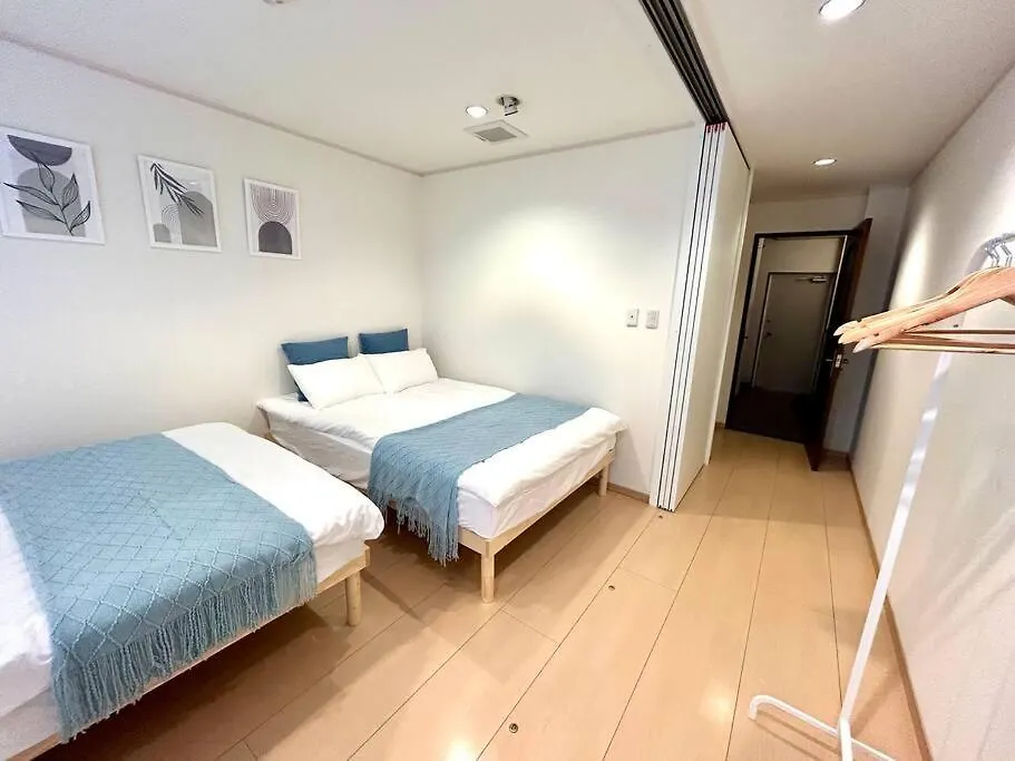 Appartement 鶴橋駅徒歩4分/道頓堀・なんばへ地下鉄4分/広々スペース3階戸建て貸切 à Ōsaka Japon