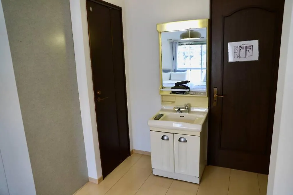 Appartement 鶴橋駅徒歩4分/道頓堀・なんばへ地下鉄4分/広々スペース3階戸建て貸切 à Ōsaka